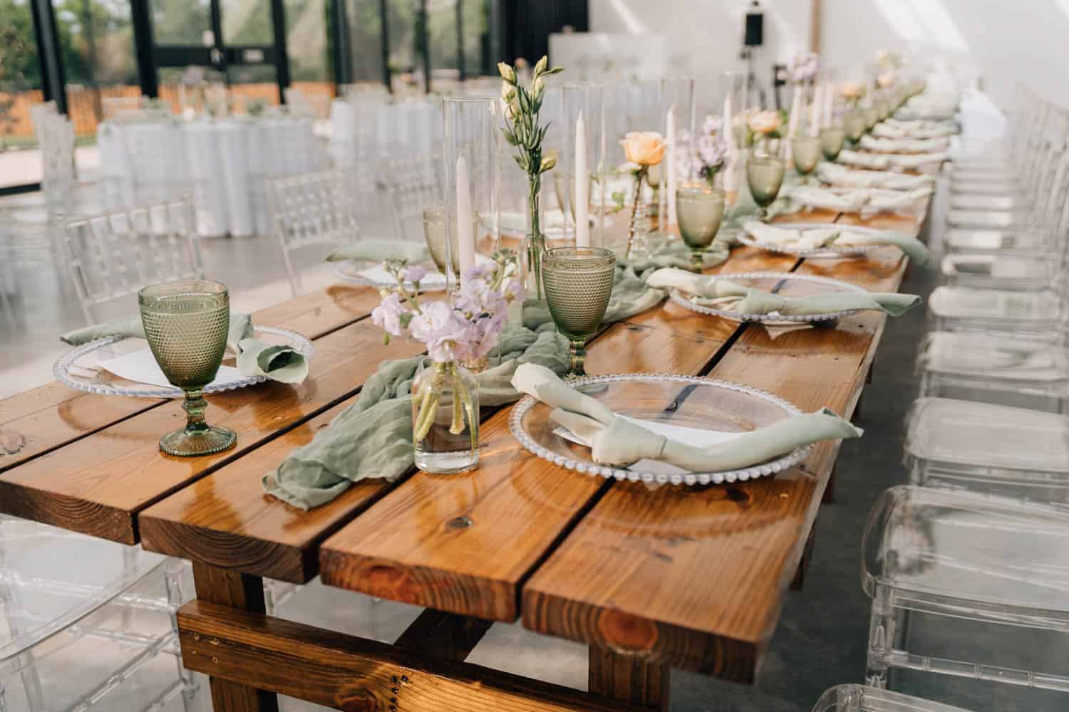 Beautiful floral arrangements for wedding table decor.